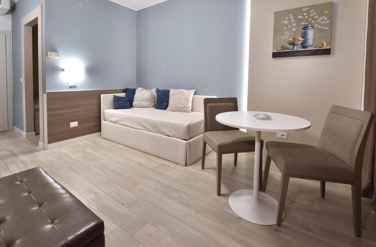 Hotel Meublè Nazionale Lignano Sabbiadoro Extérieur photo