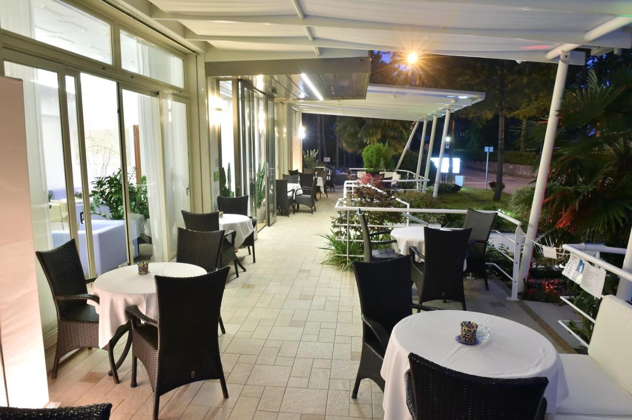 Hotel Meublè Nazionale Lignano Sabbiadoro Extérieur photo