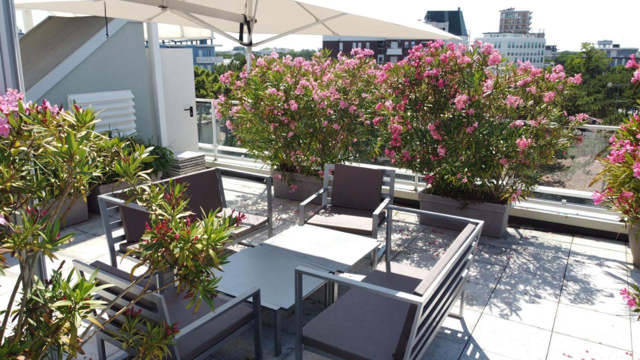 Hotel Meublè Nazionale Lignano Sabbiadoro Extérieur photo