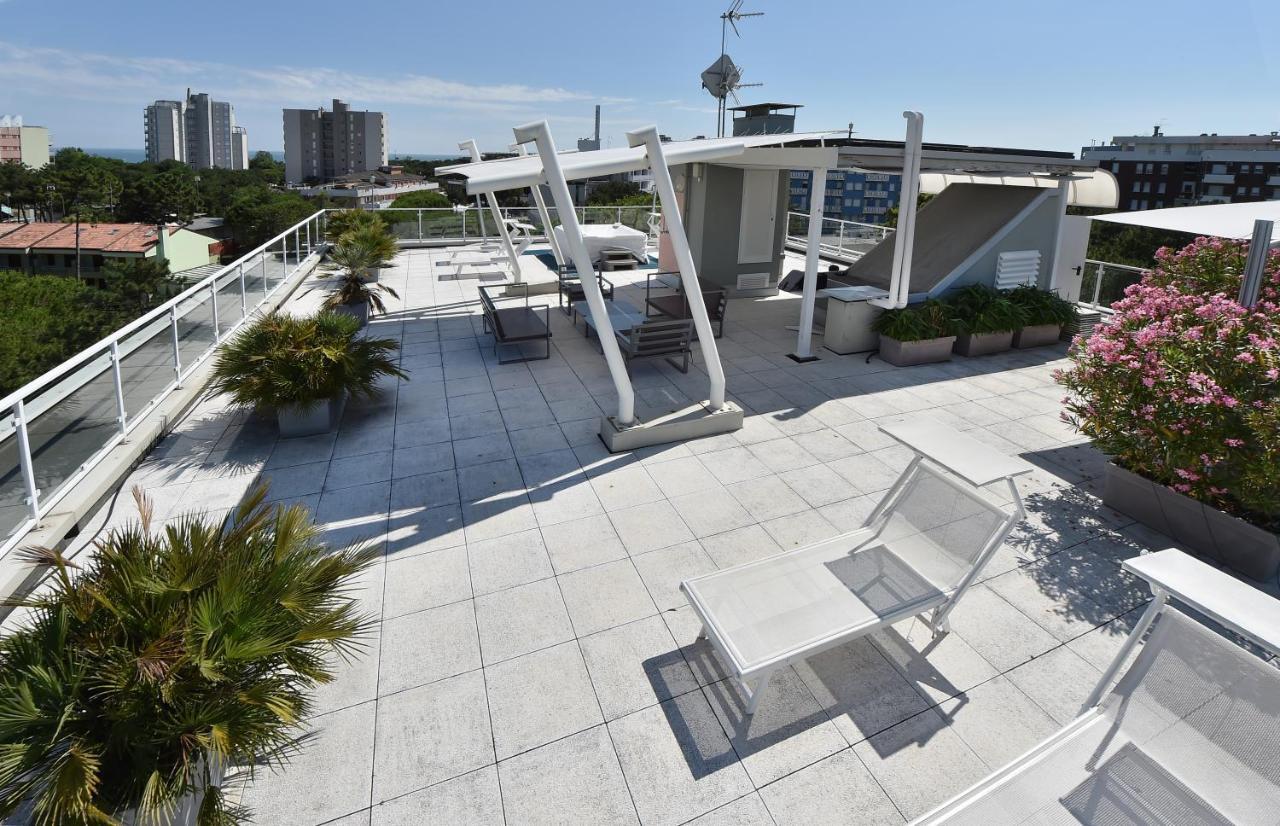 Hotel Meublè Nazionale Lignano Sabbiadoro Extérieur photo