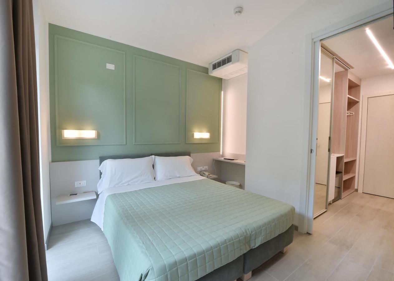Hotel Meublè Nazionale Lignano Sabbiadoro Extérieur photo