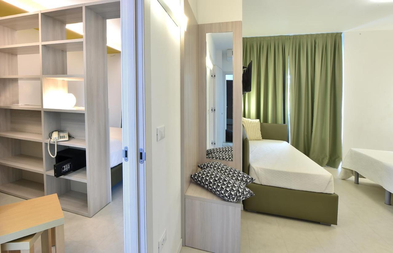 Hotel Meublè Nazionale Lignano Sabbiadoro Extérieur photo