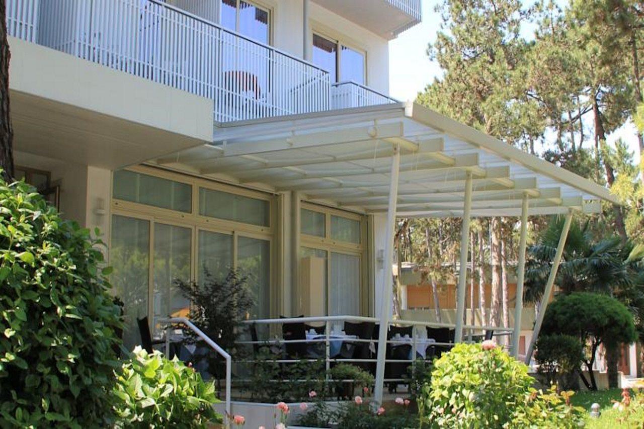 Hotel Meublè Nazionale Lignano Sabbiadoro Extérieur photo