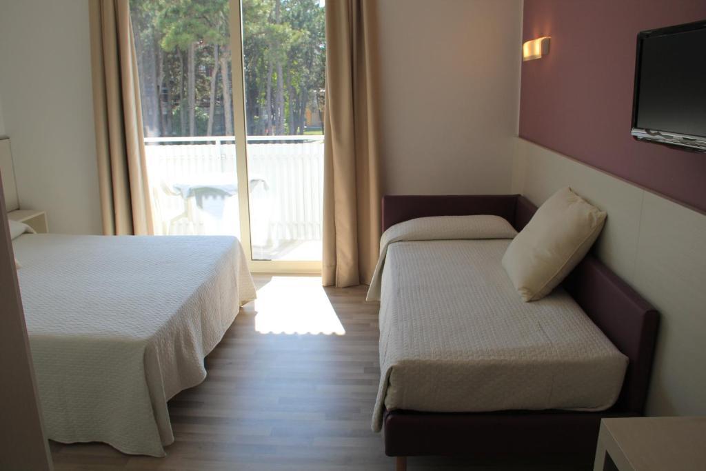 Hotel Meublè Nazionale Lignano Sabbiadoro Chambre photo