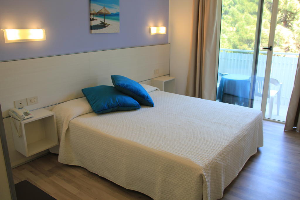 Hotel Meublè Nazionale Lignano Sabbiadoro Chambre photo